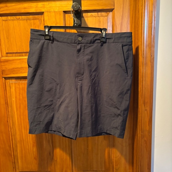 Faherty Men's All Day Shorts in Navy Size 36 - Picture 2 of 8